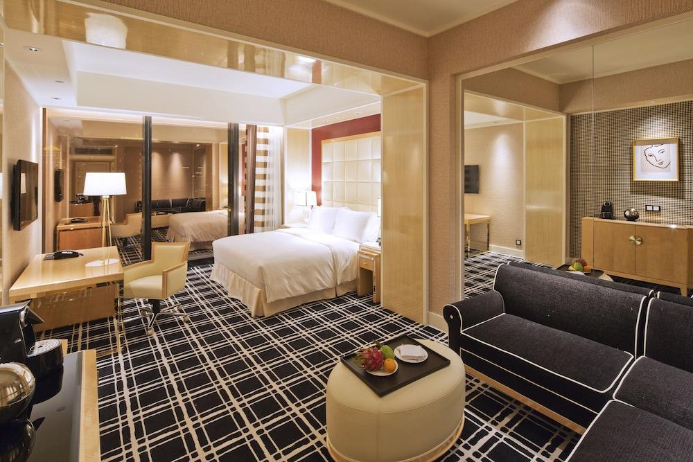 The Lin Hotel Taichung Esterno foto A suite at the hotel