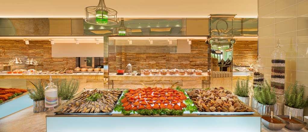 The Lin Hotel Taichung Ristorante foto Seafood at the buffet