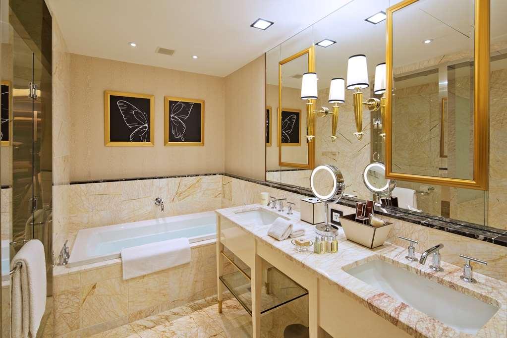 The Lin Hotel Taichung Esterno foto Bathroom
