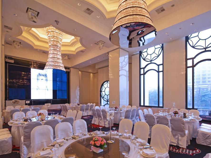 The Lin Hotel Taichung Esterno foto The ballroom