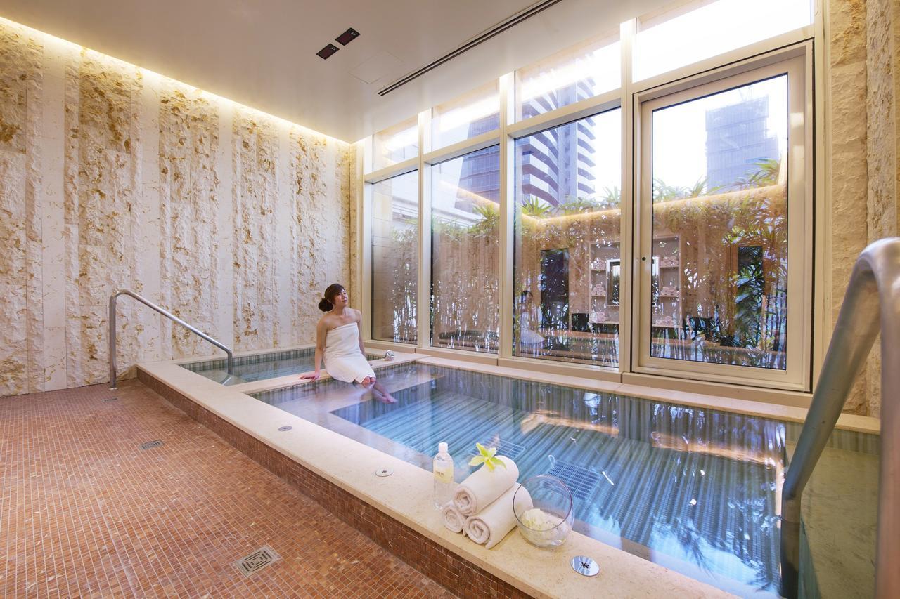 The Lin Hotel Taichung Esterno foto A woman in a spa